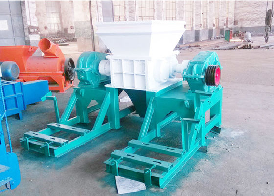 Chine Machine industrielle de défibreur de poubelle/déchets, design compact de défibreur de 2 axes fournisseur